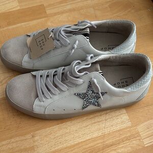NWT SHU SHOP Gray Star Embellished Sneakers